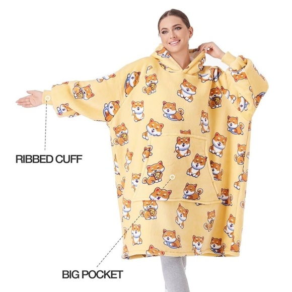 CozyLeep Wearable Blanket Hoodie – NEW in Package - Dog Print One Size Fits All - Picture 3 of 5